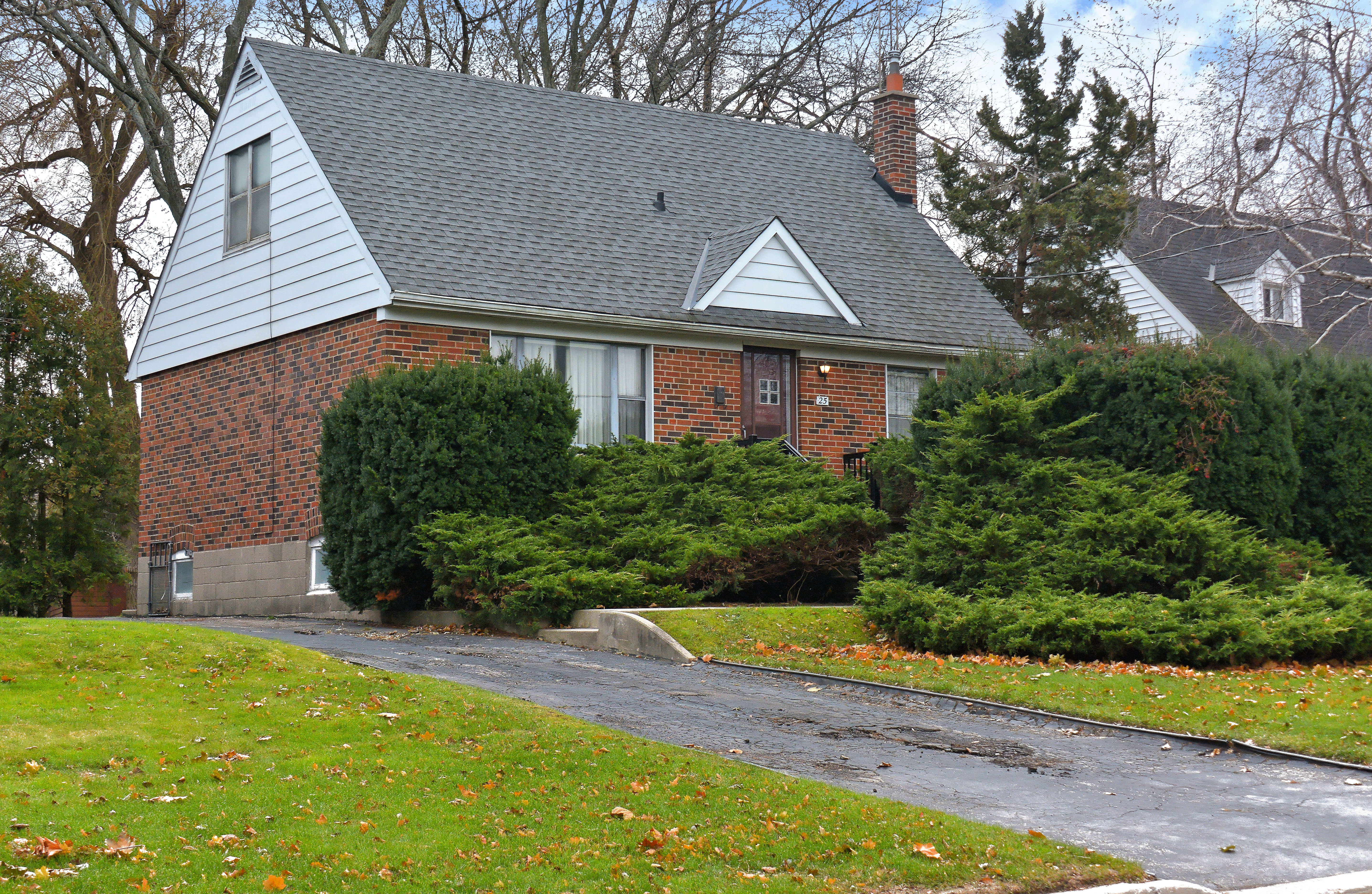 25 Glen Muir Drive