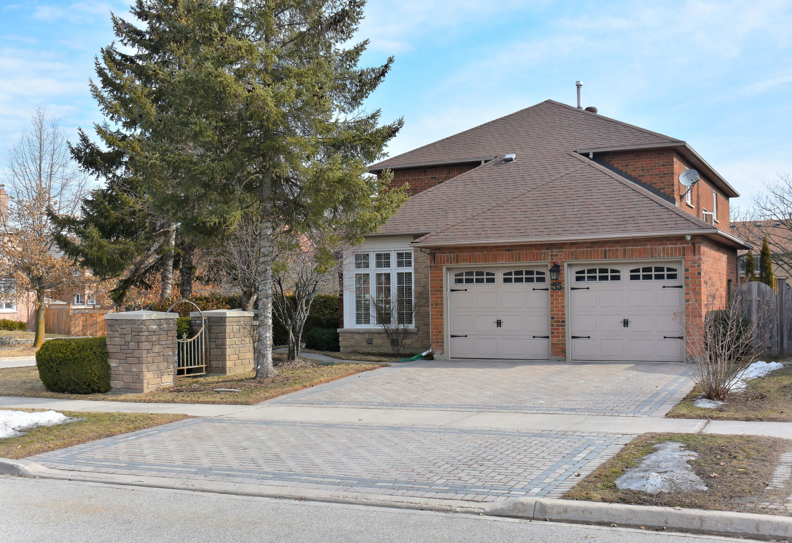 55 Brittany Crescent