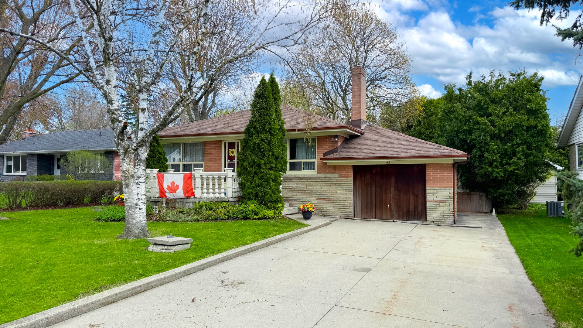 42 Rougecrest Drive — photo 3