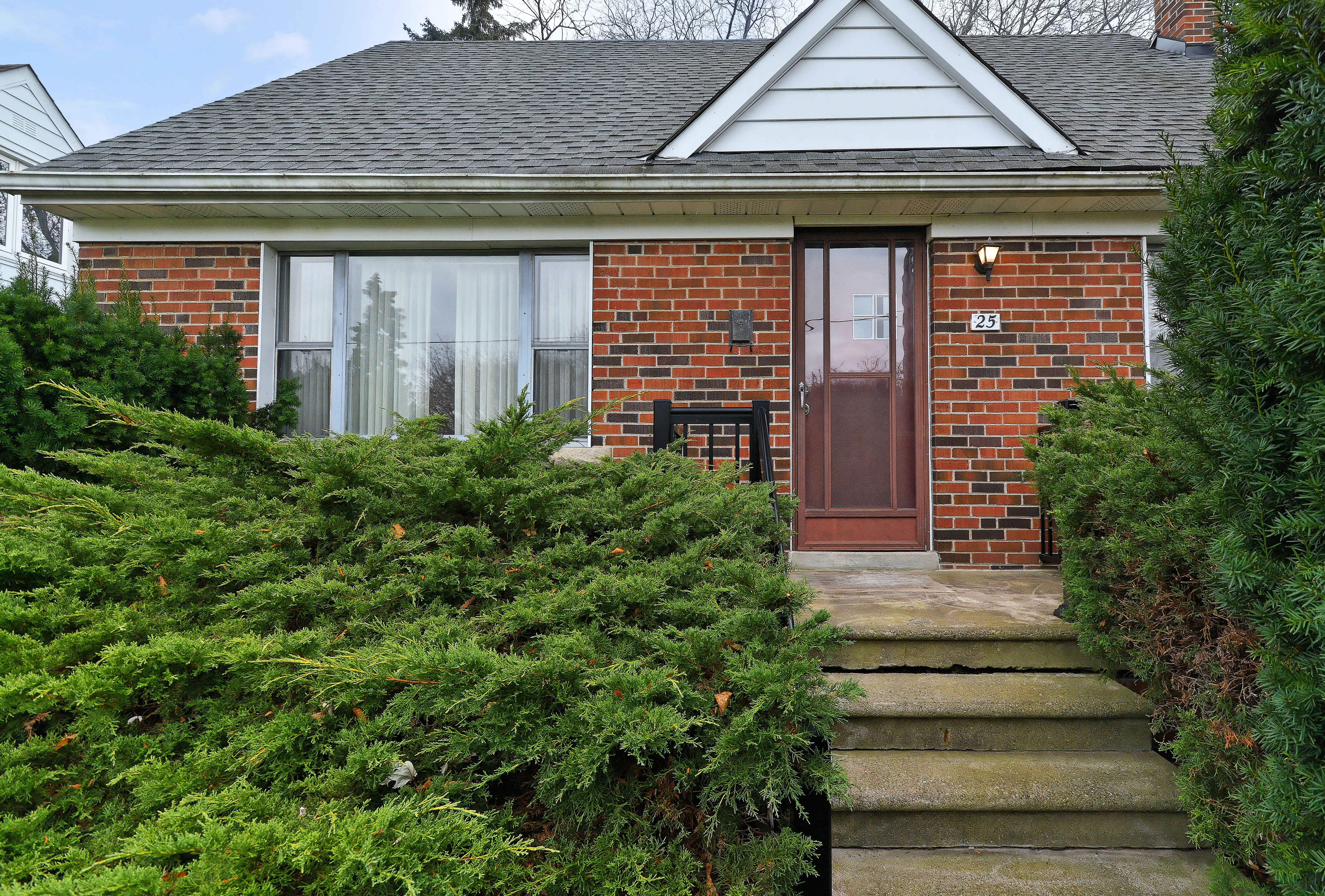 25 Glen Muir Drive — photo 2