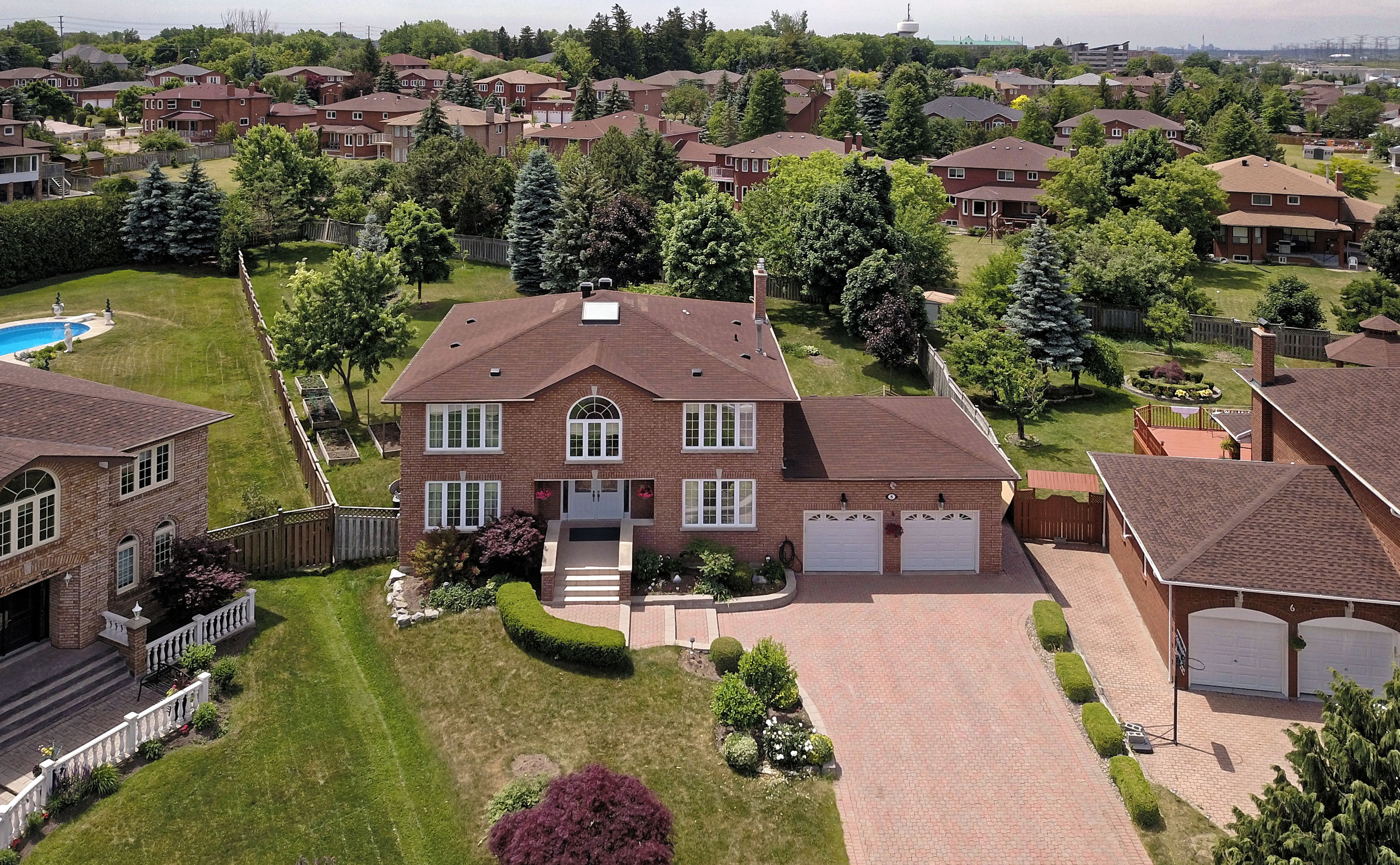 8 Snowcrest Court