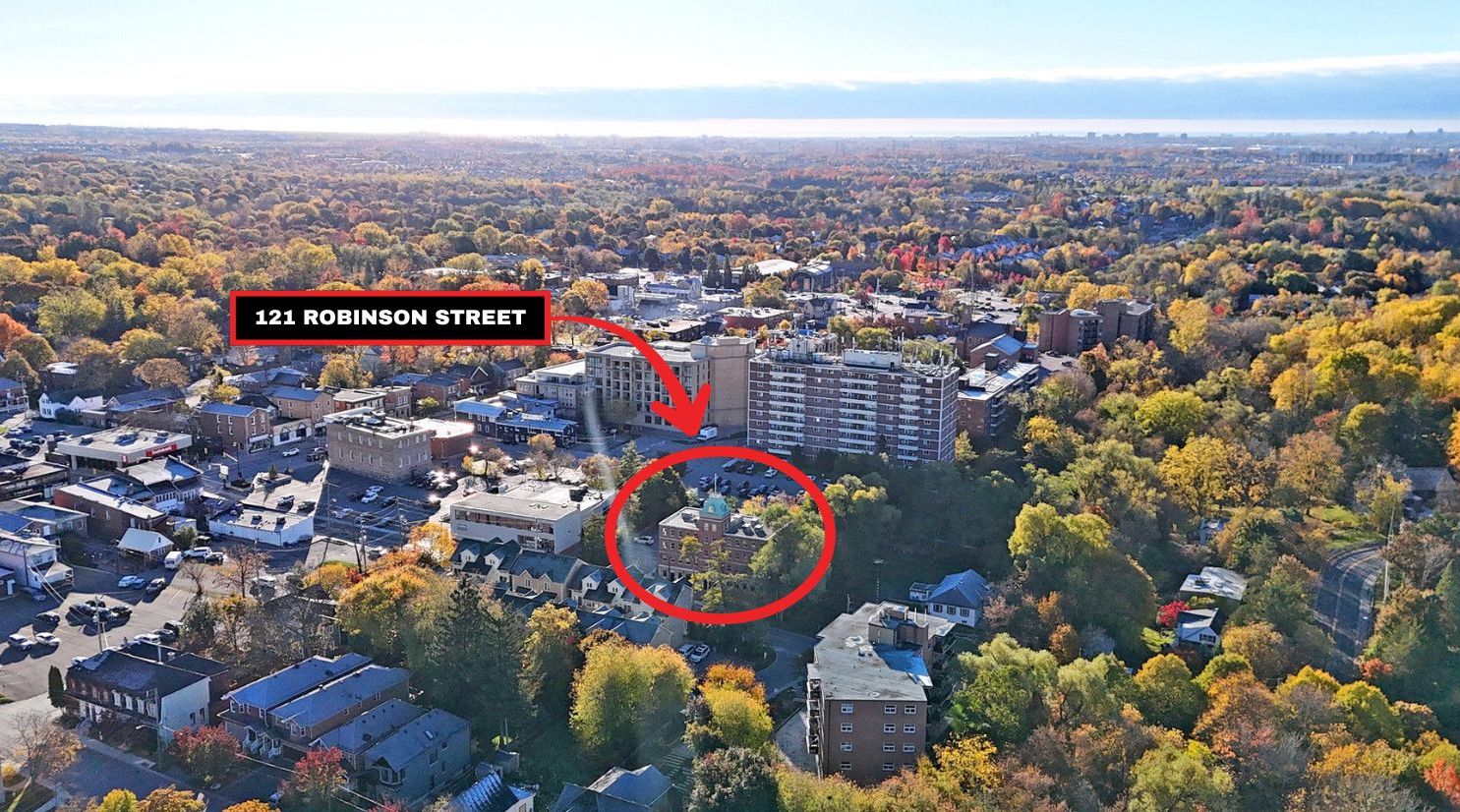 121 Robinson Street — photo 3