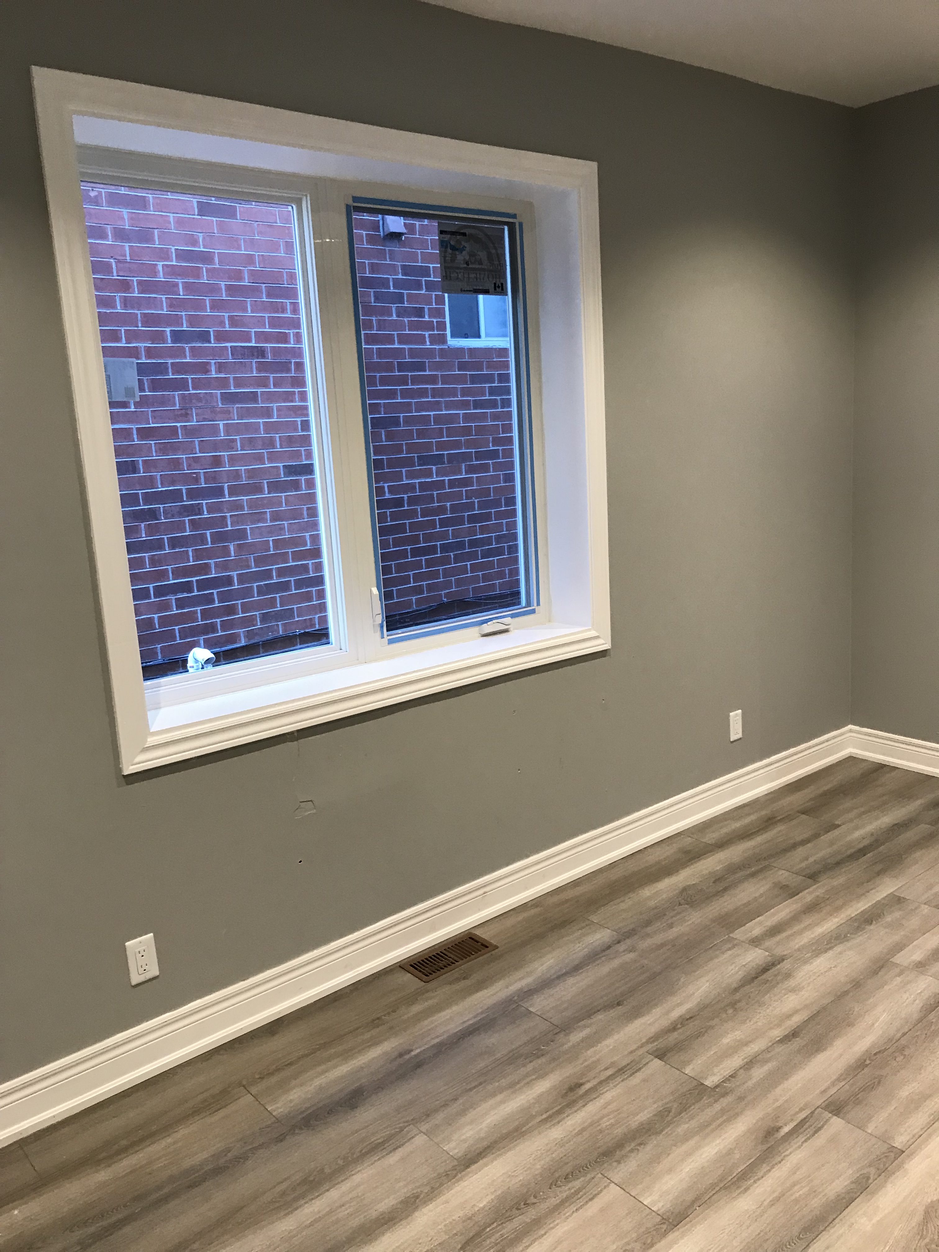 457 Jones Avenue – Main Floor — photo 2