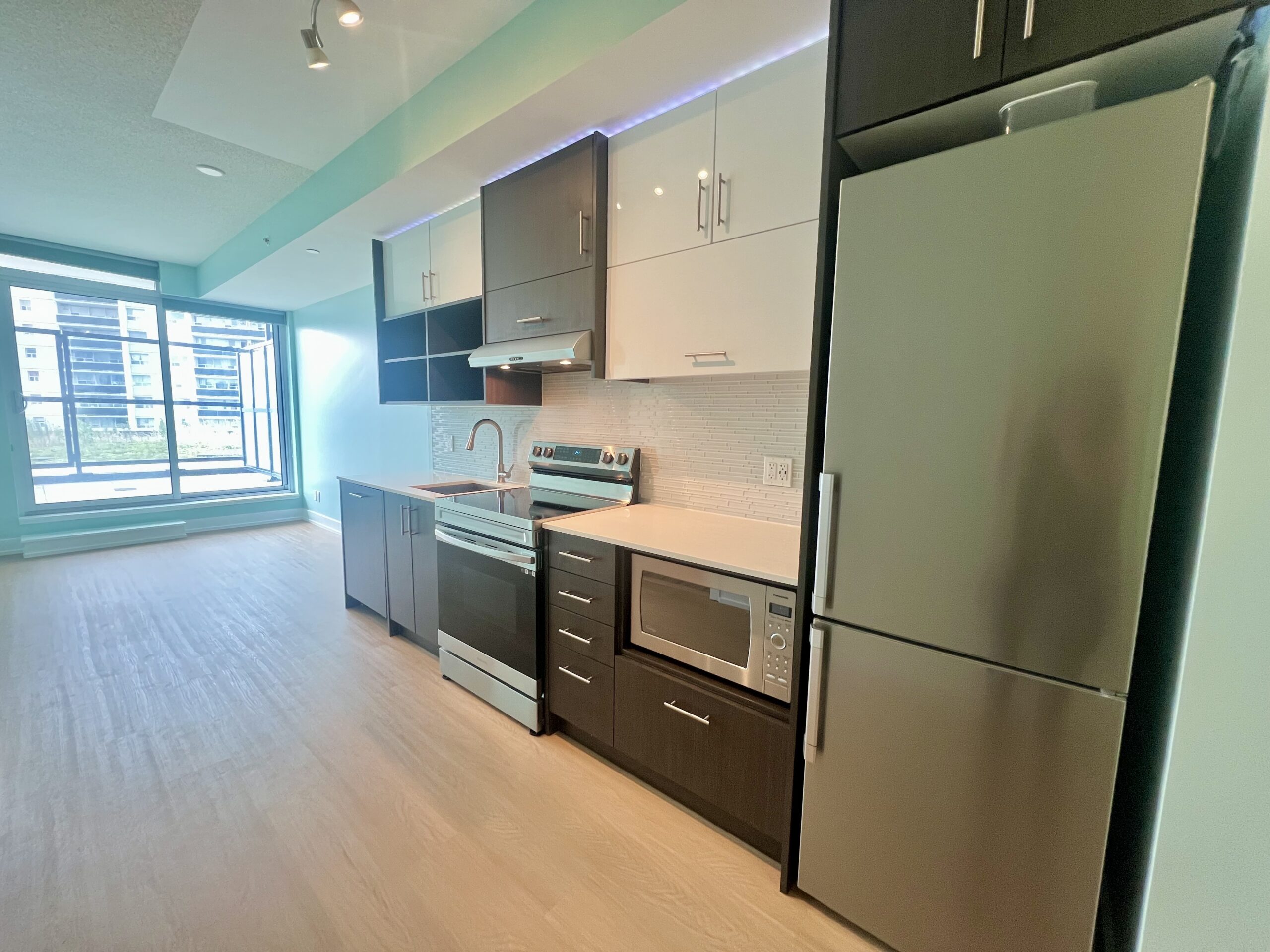 128 Fairview Mall Drive #504 — photo 2